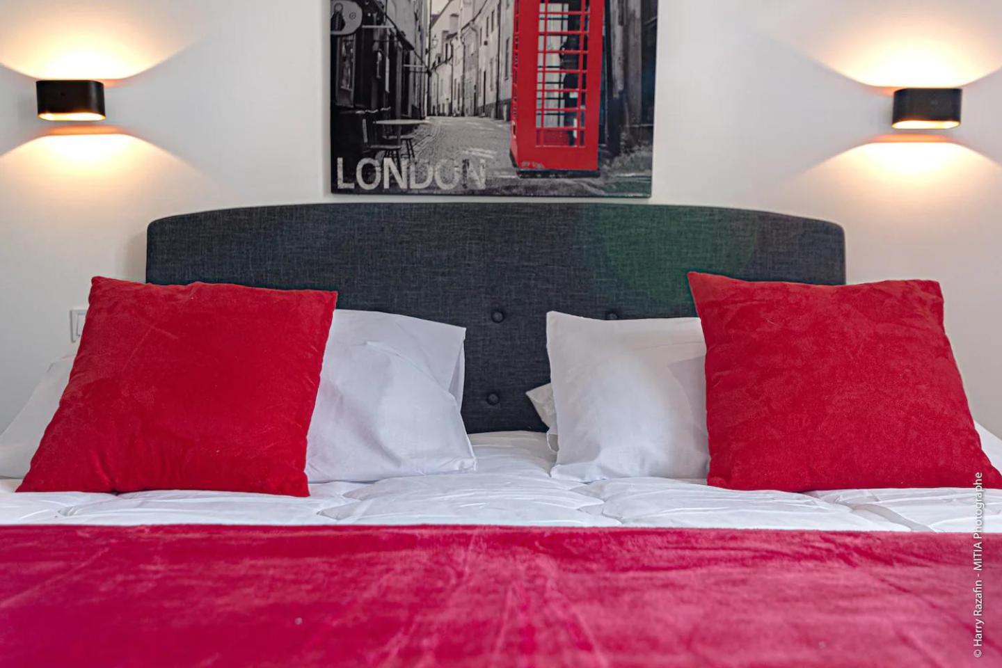 Les Suites Locarno Limoges Zewnętrze zdjęcie